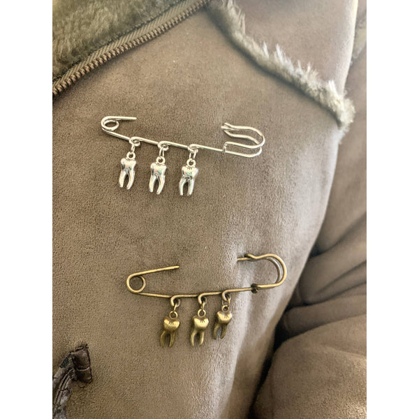 Toothy Teeth Safety Pin Brooch