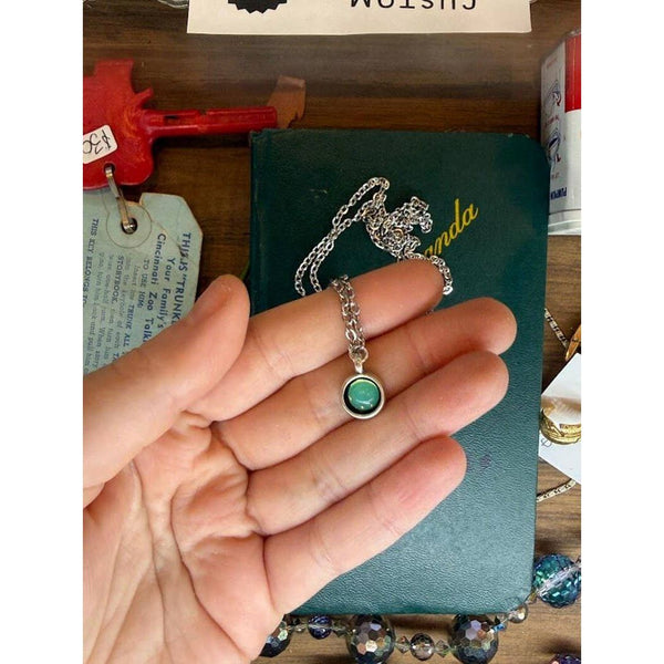 Simple Round Uranium Glass Necklace (Silver, Copper)