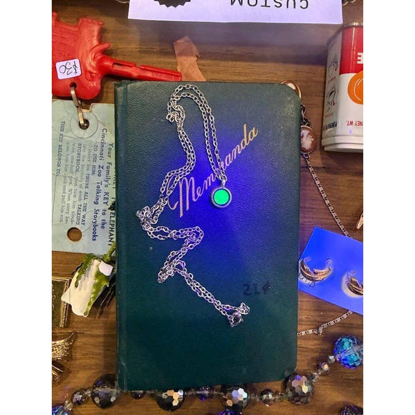 Simple Round Uranium Glass Necklace (Silver, Copper)