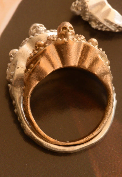 Skull Ring: Eternal Whispers